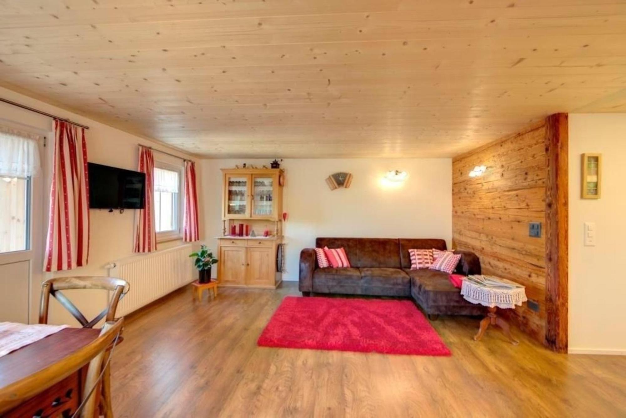 Bauernhof Fendrig - Neue Wohnung Haslen Bagian luar foto